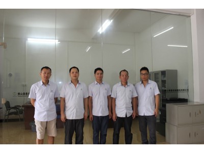 機(jī)械設(shè)計師團(tuán)隊