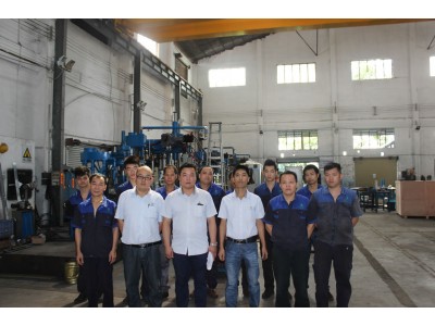 機(jī)加部班組長管理團(tuán)隊