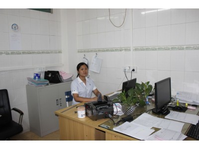 財(cái)務(wù)部經(jīng)理 黃雪媚