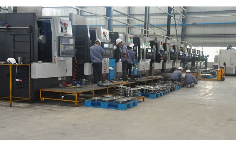 公司生產(chǎn)車間     加工中心